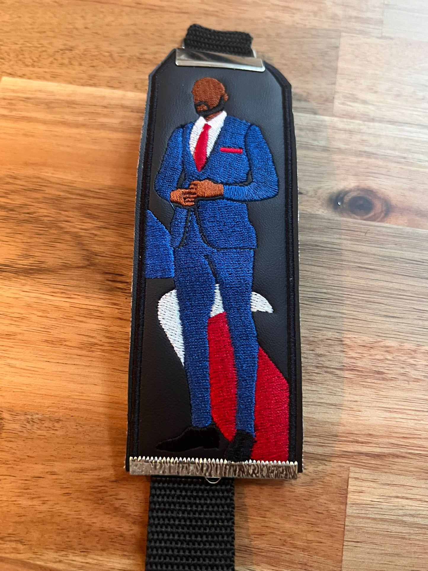 AA Avatar (M) Brown - Classic Tag (Strap) AS IS