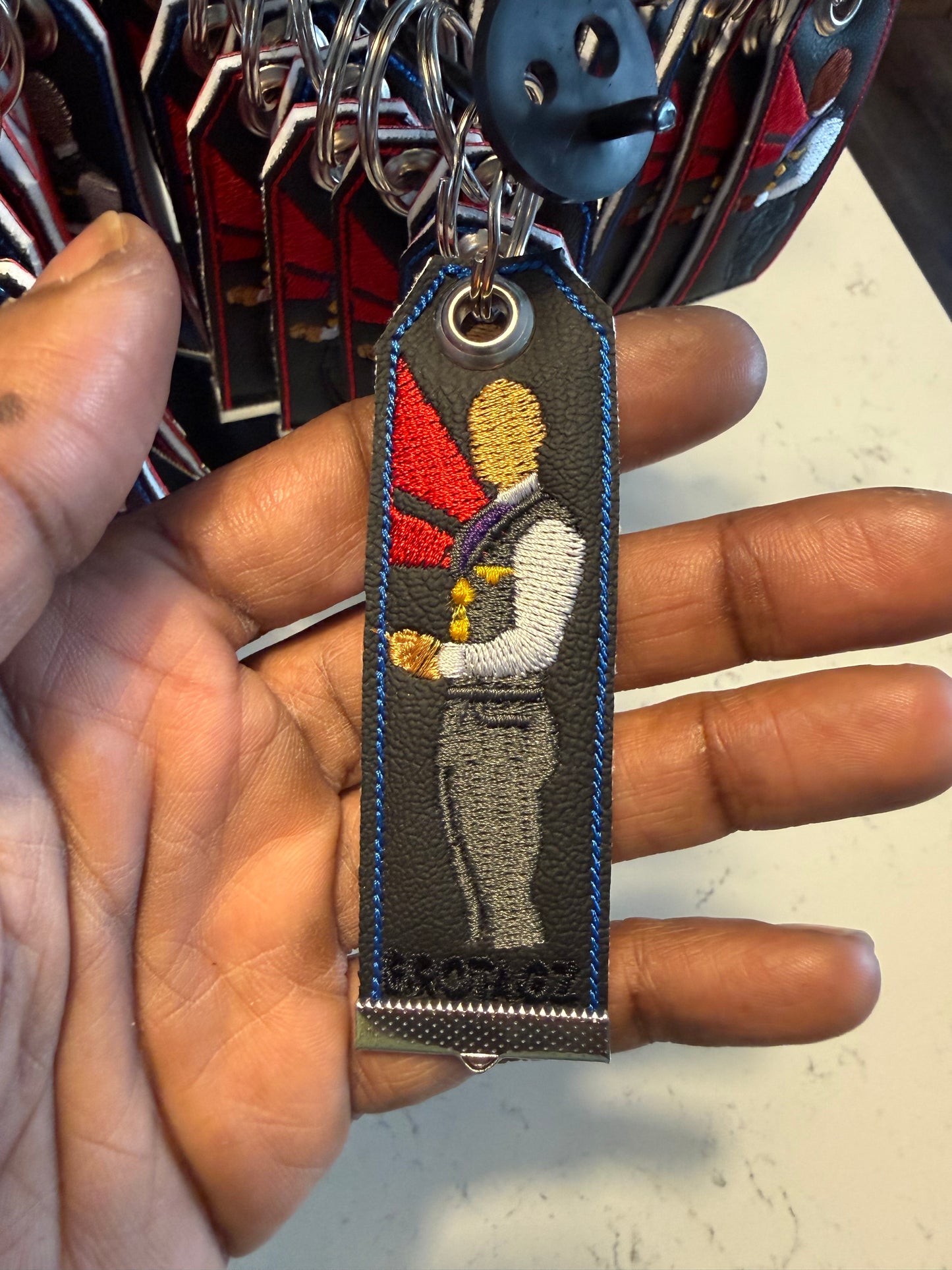DELTA Air Uniform (Guys) - Classic Keychain