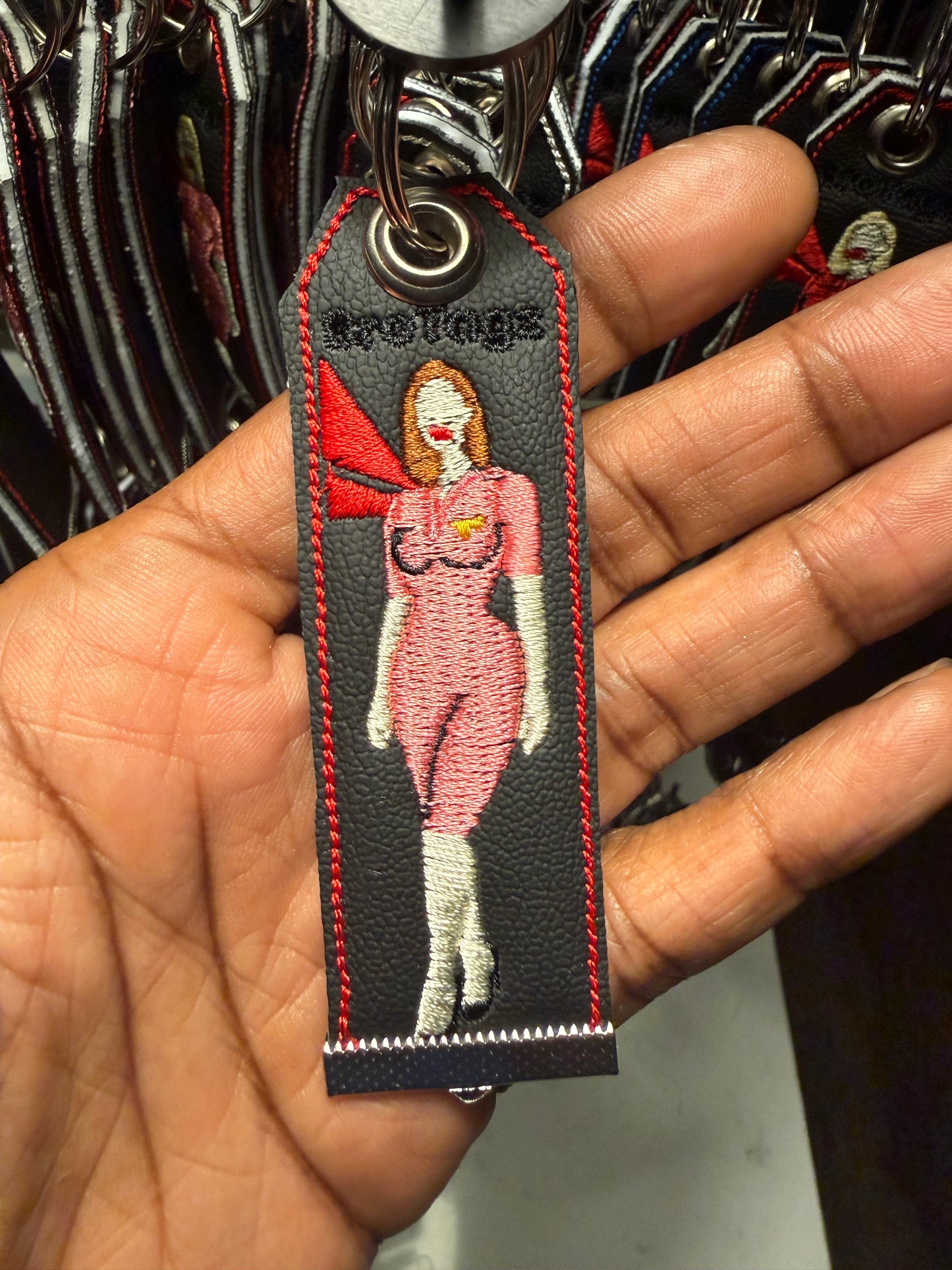 DELTA Air Uniform (Lady) - Classic Keychain