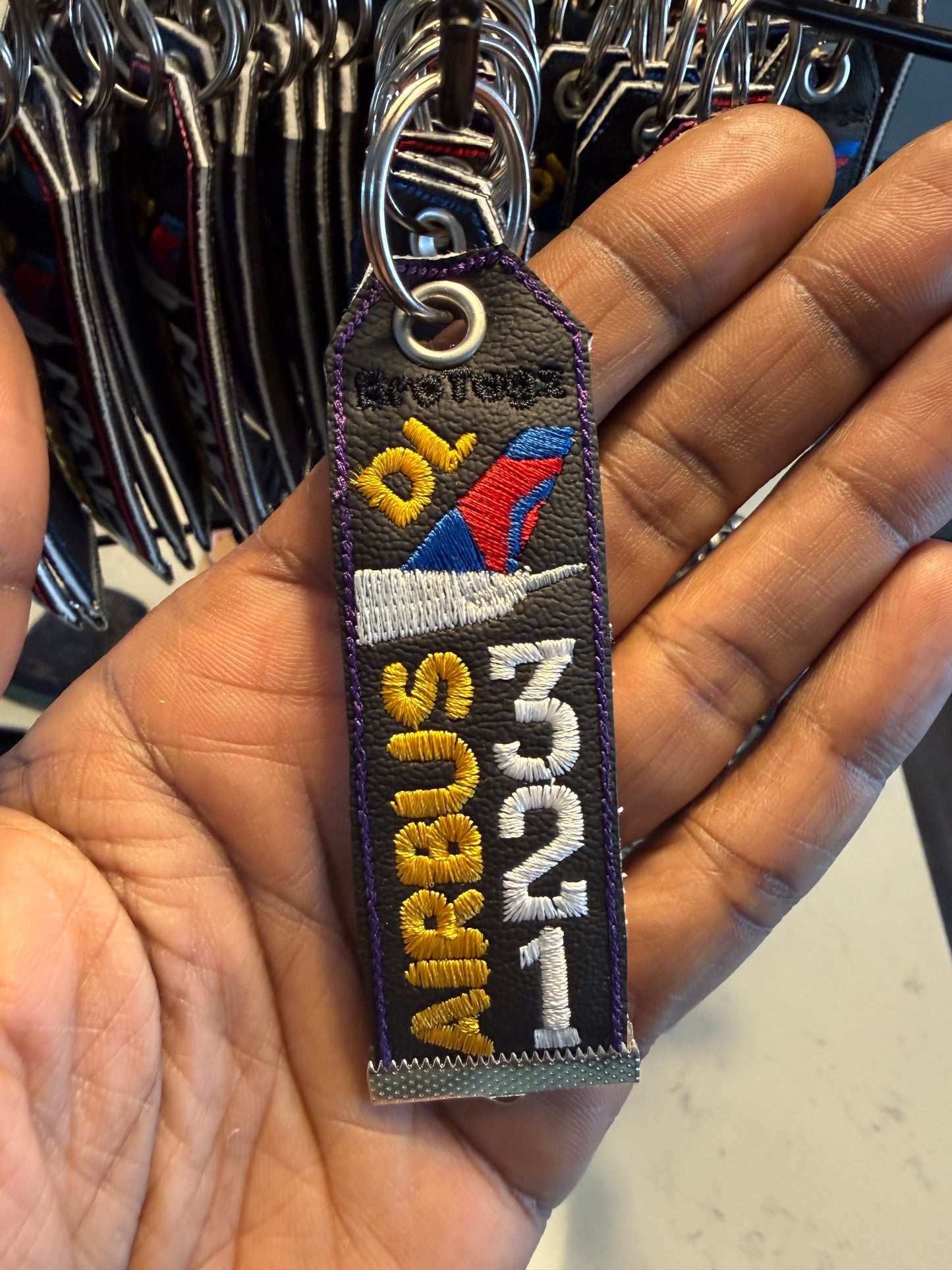 DELTA Air Hubs - Classic Mini Keychain
