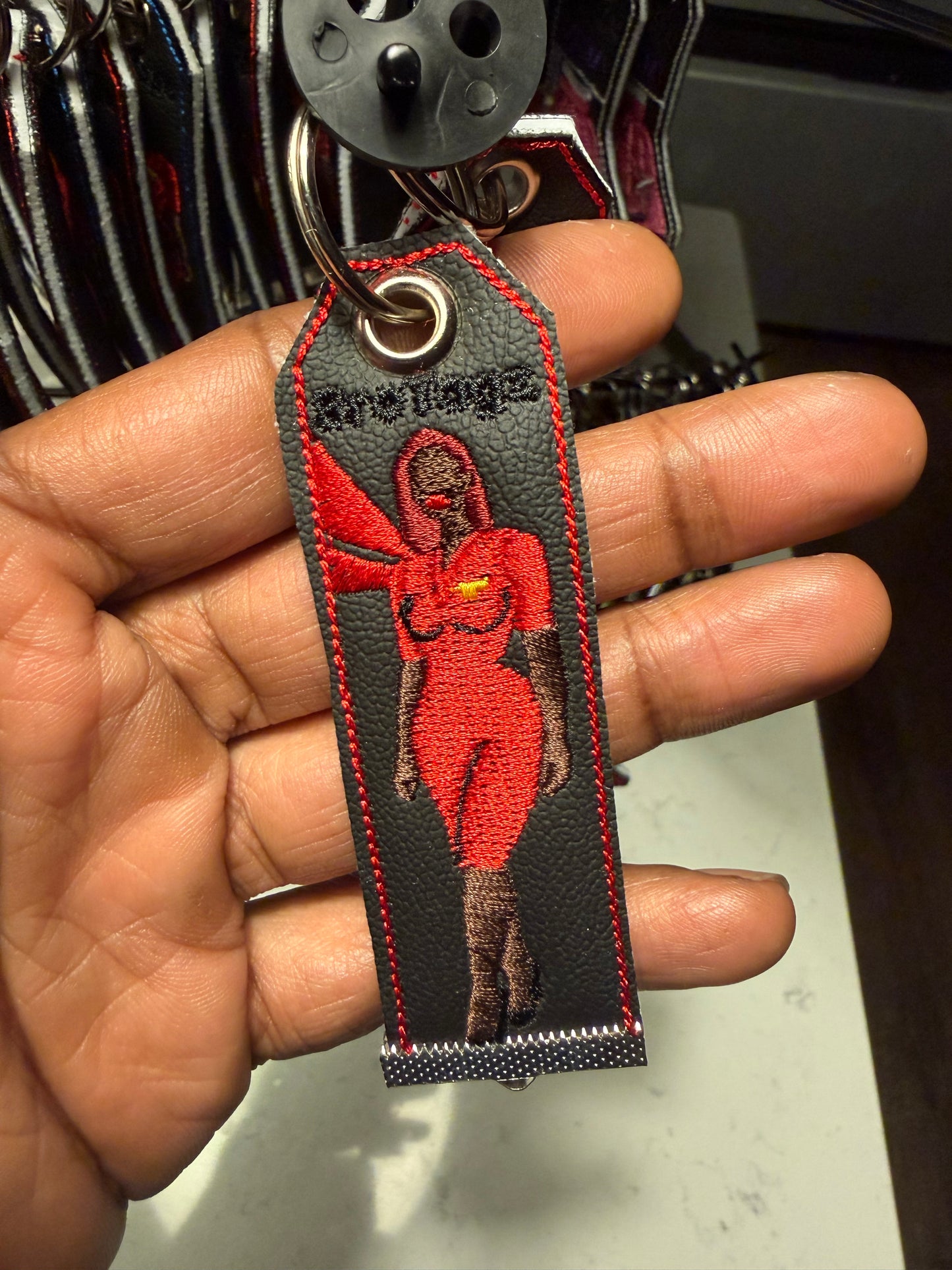 DELTA Air Uniform (Lady) - Classic Keychain