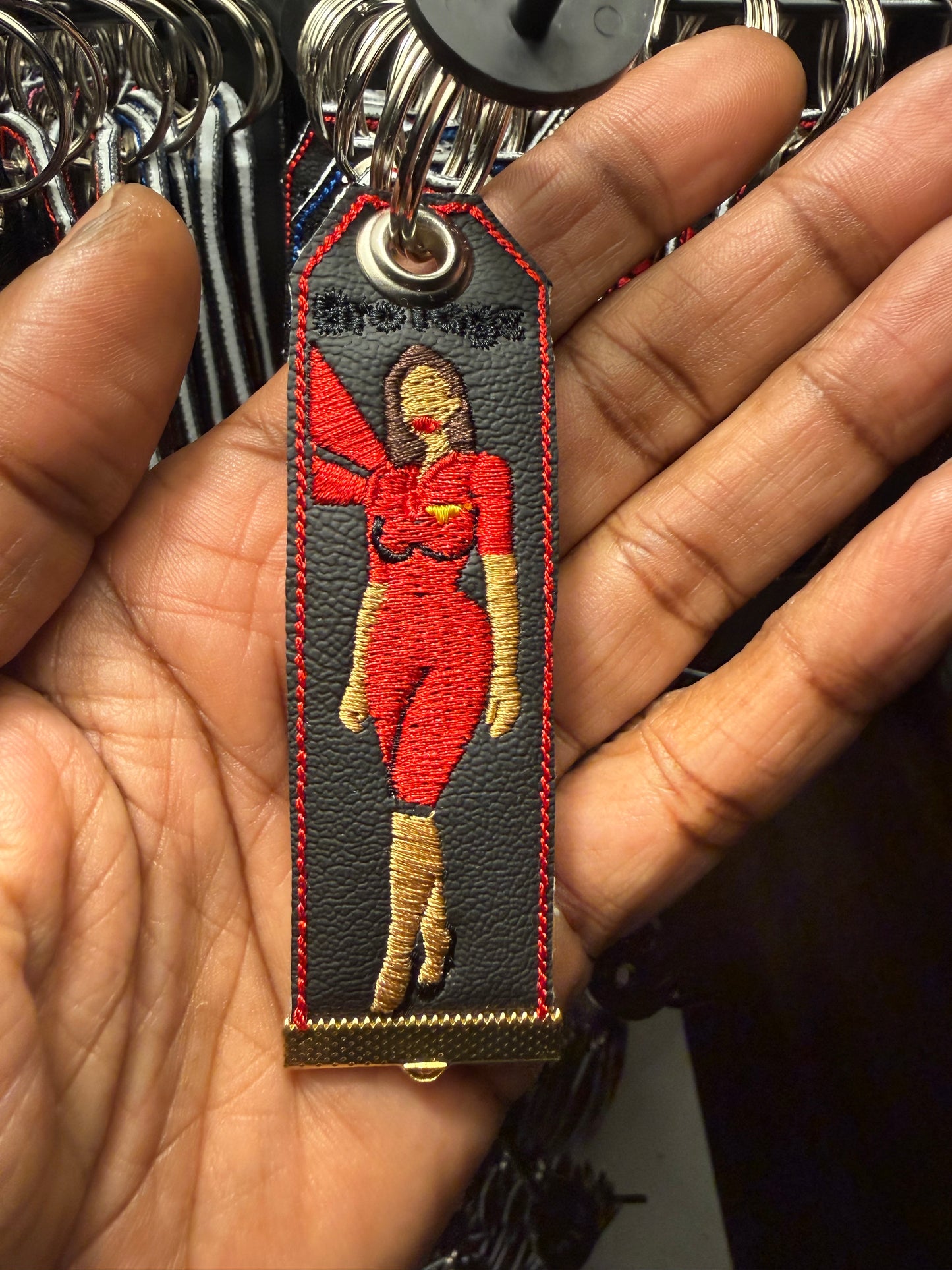 DELTA Air Uniform (Lady) - Classic Keychain