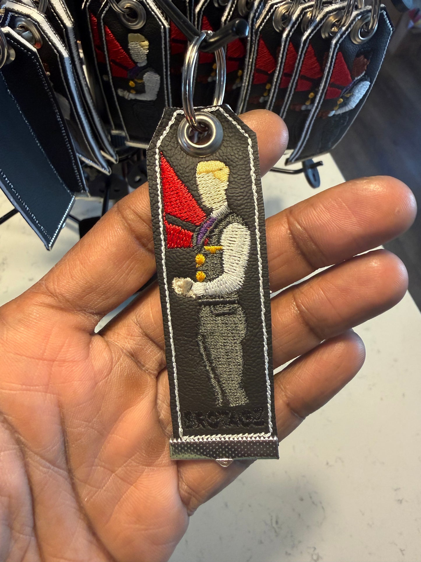 DELTA Air Uniform (Guys) - Classic Keychain